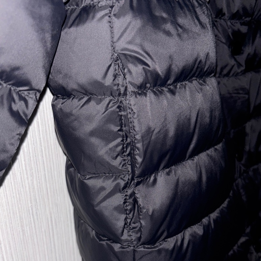 Women's 3/4 Sleeve Black Puffer Jacket - Picture 4 of 6